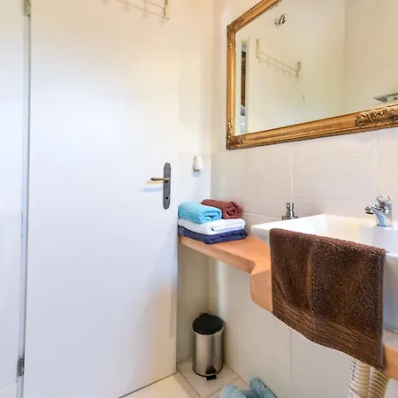 Laura Apartman *