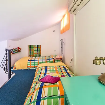 Apartman Laura *
