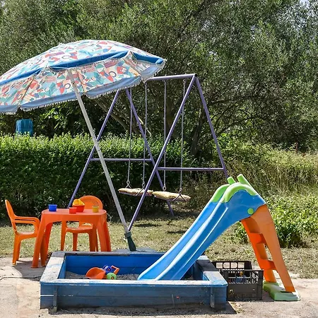 Laura Apartman Sukosan