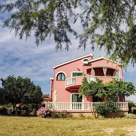 Laura Apartament Sukošan