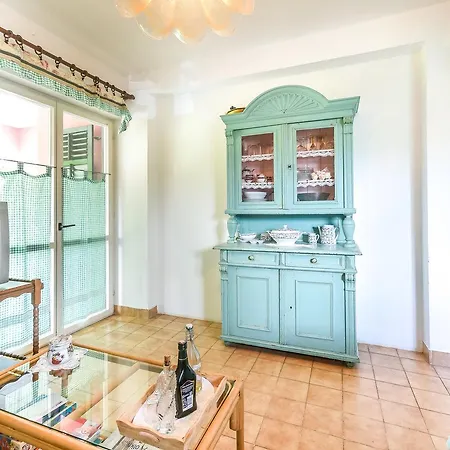 Apartament Laura Sukošan