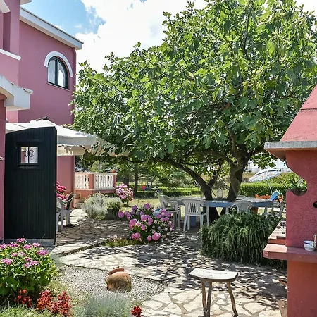 Apartament Laura