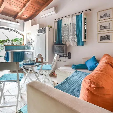 Laura Apartament Sukošan