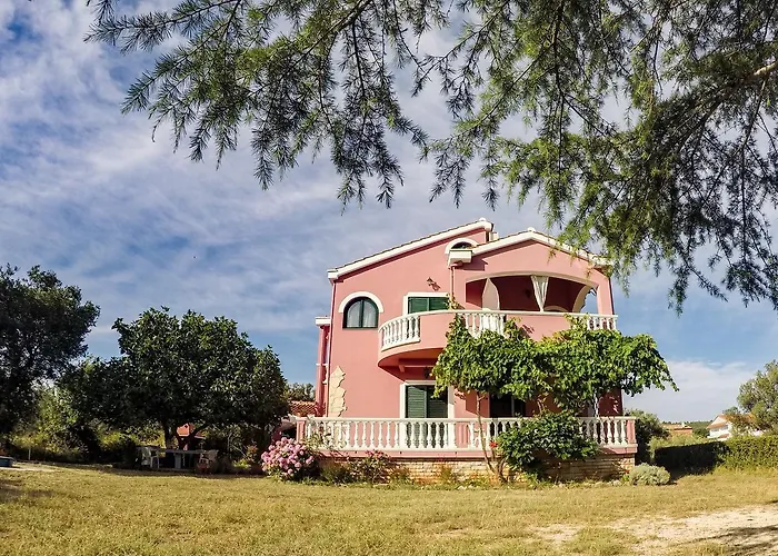 Laura 公寓 Sukošan