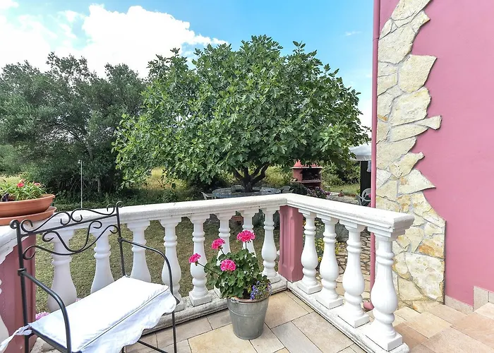 Laura Appartement Sukošan