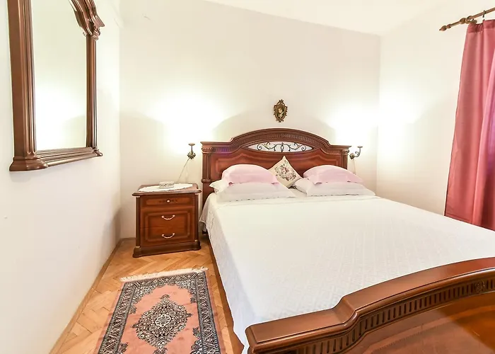 Laura Appartement Sukošan